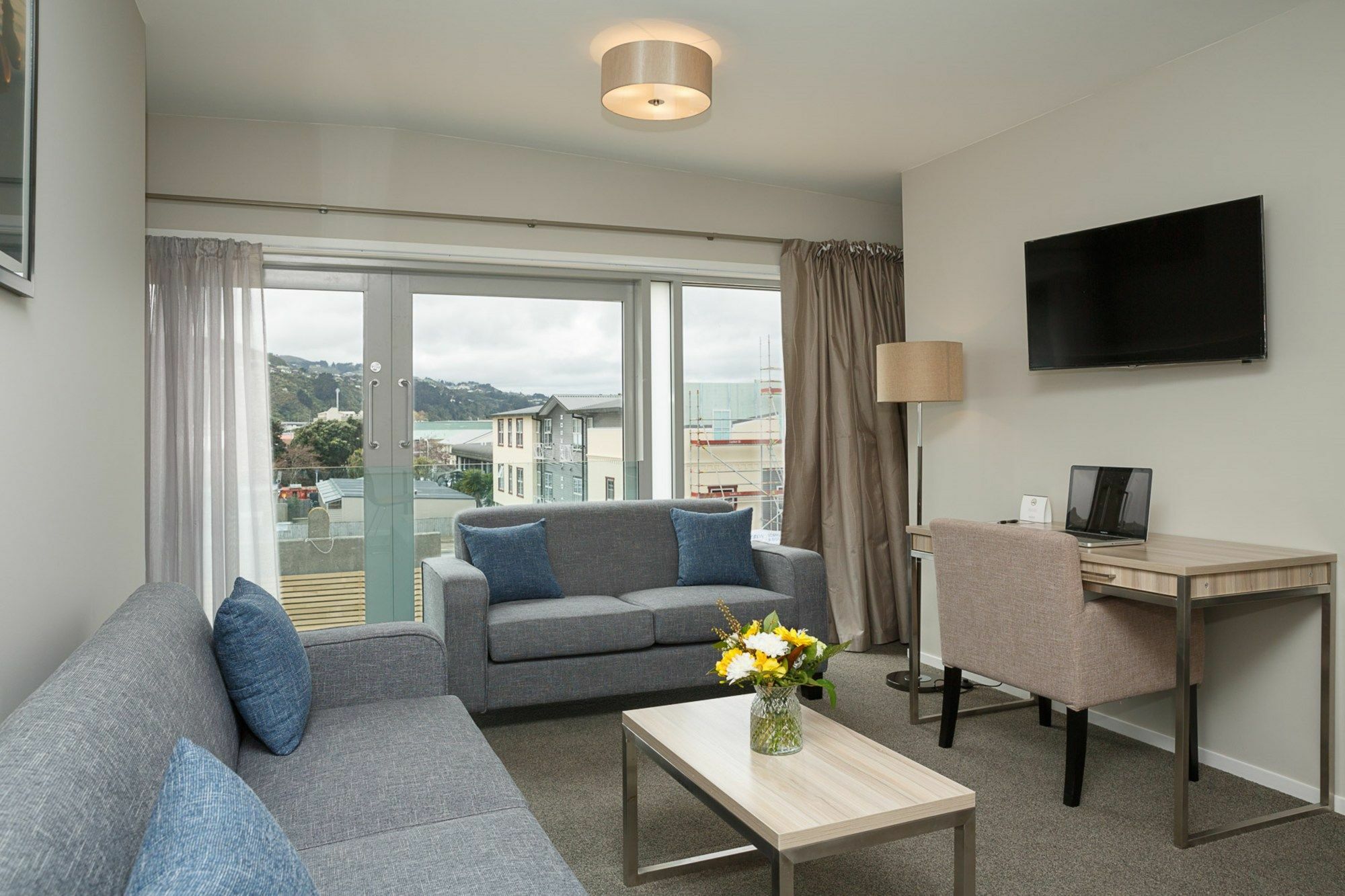 Quest Petone 4*